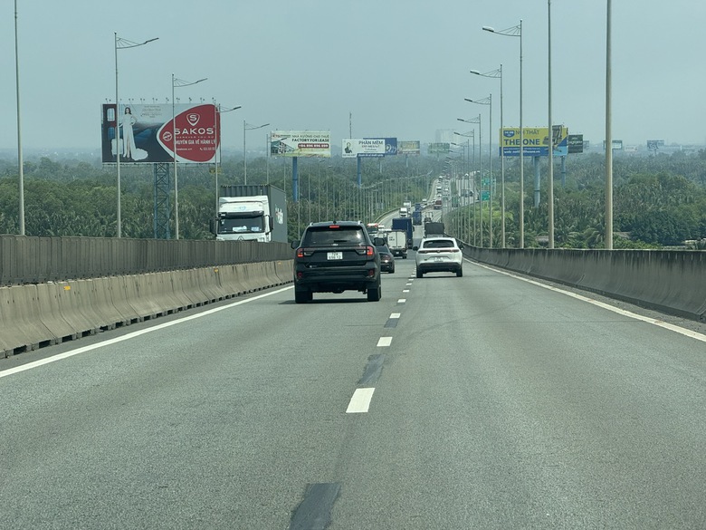 Sẽ đề xuất lập Quỹ Ph&aacute;t triển hạ tầng v&ugrave;ng Đ&ocirc;ng Nam Bộ- Ảnh 4.