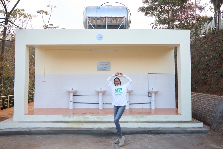 Hoa hậu H&rsquo;Hen Ni&ecirc; kh&aacute;nh th&agrave;nh điểm trường, tự tay l&agrave;m b&aacute;nh d&agrave;y trước thềm tết Ất Tỵ- Ảnh 8.