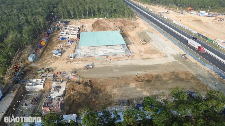 Hai trạm dừng nghỉ cao tốc qua B&igrave;nh Thuận đưa v&agrave;o khai th&aacute;c tạm từ 20/1- Ảnh 1.