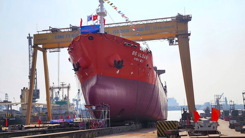 Hạ thủy t&agrave;u chở h&oacute;a chất 13.000 tấn xuất khẩu H&agrave;n Quốc- Ảnh 2.