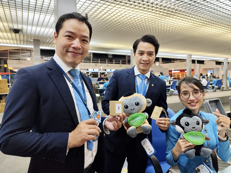 Vietnam Airlines tiên phong sử dụng nhiên liệu bền vững trên các chuyến bay từ châu Âu- Ảnh 2. Vietnam Airlines tiên phong sử dụng nhiên liệu bền vững trên các chuyến bay từ châu Âu- Ảnh 2.