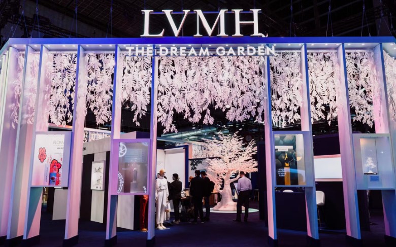 C&aacute;c thương hiệu thời trang xa xỉ tại H&agrave;n Quốc đua nhau tăng gi&aacute; - Ảnh 1.