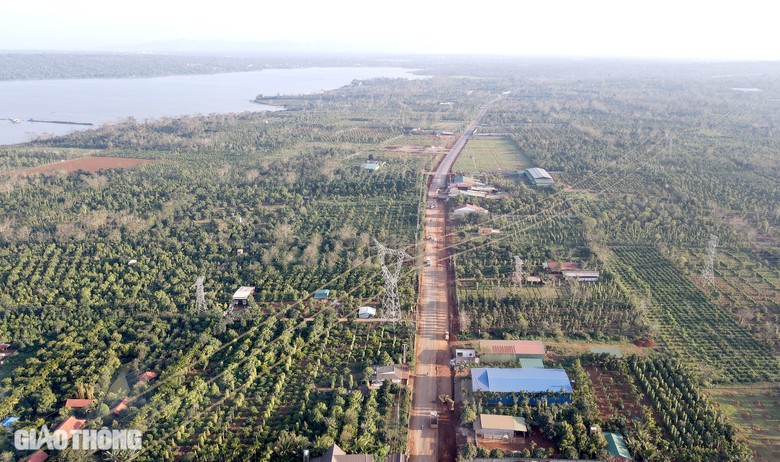 Dỡ nhà, phá tường rào bàn giao mặt bằng thi công đường tránh Đông TP Buôn Ma Thuột- Ảnh 10.