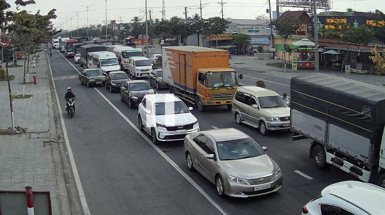 Cầu Rạch Miễu liên tục ùn ứ, xả trạm thu phí 4 lần- Ảnh 1. Cầu Rạch Miễu liên tục ùn ứ, xả trạm thu phí 4 lần- Ảnh 1.