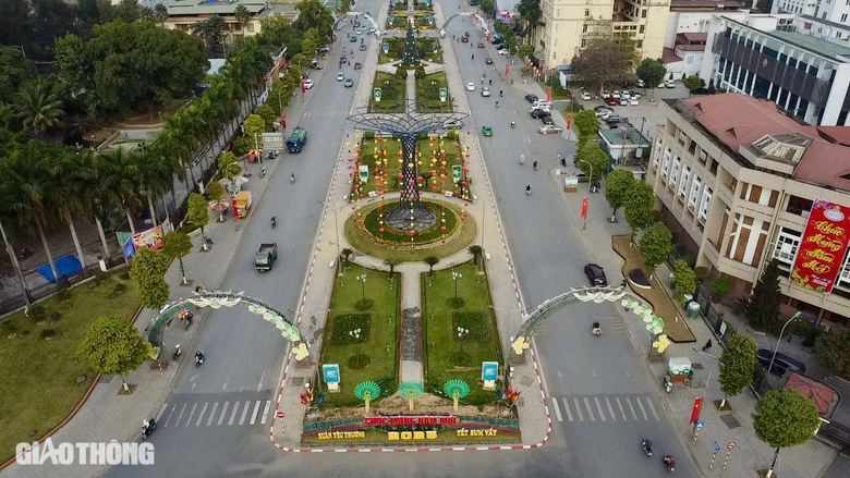 Gia đình "bé Na" ngộ nghĩnh ở Thái Nguyên hút khách tham quan- Ảnh 11. Gia đình "bé Na" ngộ nghĩnh ở Thái Nguyên hút khách tham quan- Ảnh 11.