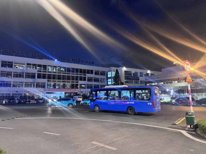 TP.HCM: Dự kiến khai th&aacute;c xe bu&yacute;t nối s&acirc;n bay Long Th&agrave;nh cuối năm 2026- Ảnh 1.