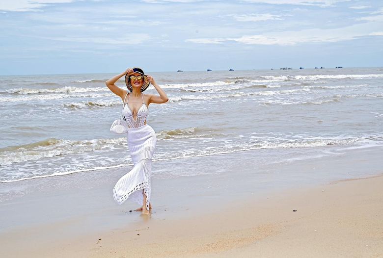 Diva Hồng Nhung bị ung thư: "T&ocirc;i vẫn ổn, vẫn c&oacute; thể h&aacute;t v&agrave; cống hiến hết sức"- Ảnh 4.