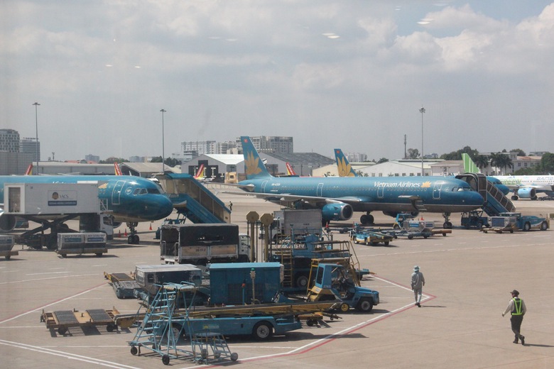 Tân Sơn Nhất đón khoảng 140.000 khách trong ngày ông Táo về trời- Ảnh 1. Tân Sơn Nhất đón khoảng 140.000 khách trong ngày ông Táo về trời- Ảnh 1.
