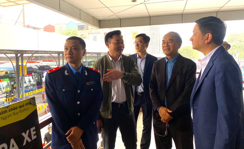 Kiểm so&aacute;t chặt hoạt động vận tải Tết, kh&ocirc;ng để tăng gi&aacute; v&eacute; tr&aacute;i quy định- Ảnh 2.