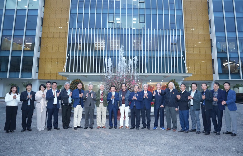 Tổ tư vấn Ban chỉ đạo đường sắt tốc độ cao nhận Kỷ niệm chương của Bộ GTVT- Ảnh 7.