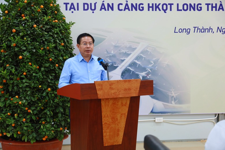 Tết không nghỉ trên công trường 2 dự án hàng không lớn- Ảnh 3. Tết không nghỉ trên công trường 2 dự án hàng không lớn- Ảnh 3.