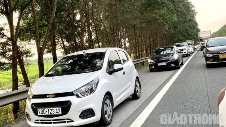 CSGT sẽ tuần tra xuy&ecirc;n Tết bằng m&ocirc; t&ocirc; tr&ecirc;n cao tốc Ph&aacute;p V&acirc;n - quốc lộ 45- Ảnh 2.