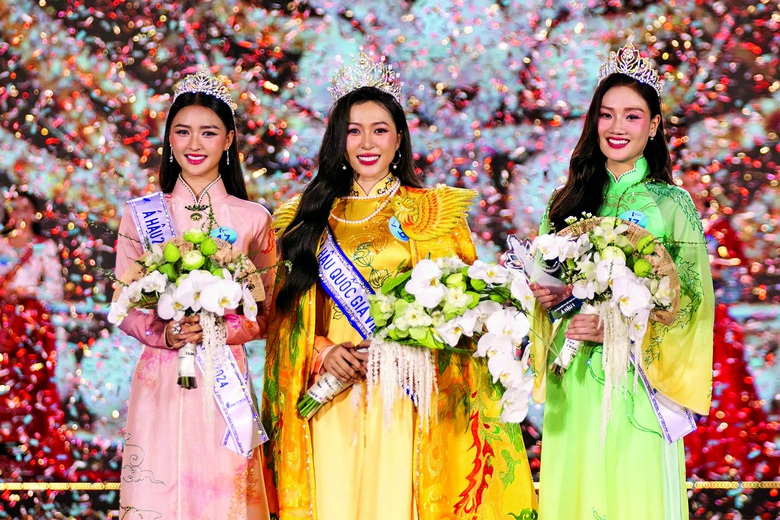Hậu trường Hoa hậu Quốc gia Việt Nam- Ảnh 1. Hậu trường Hoa hậu Quốc gia Việt Nam- Ảnh 1.