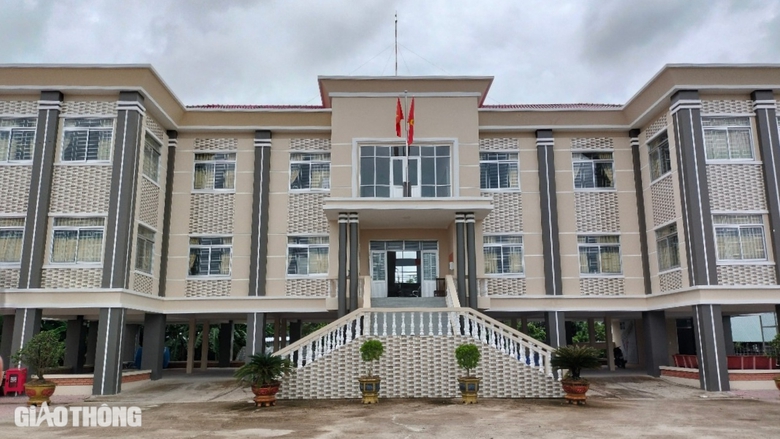 Độc đ&aacute;o những căn nh&agrave; "cao cẳng" chống ngập ở C&agrave; Mau- Ảnh 9.