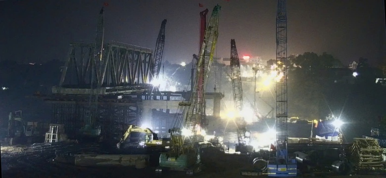 Thi c&ocirc;ng xuy&ecirc;n Tết, đưa dự &aacute;n cầu Phong Ch&acirc;u mới về đ&iacute;ch trước 22/12- Ảnh 2.