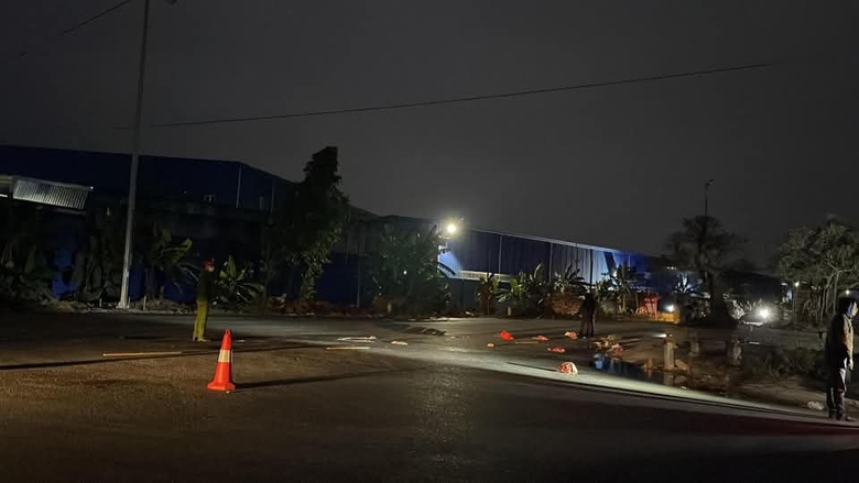 Đi b&aacute;n h&agrave;ng Tết l&uacute;c rạng s&aacute;ng, người phụ nữ b&aacute;n thịt lợn tử vong v&igrave; TNGT- Ảnh 1.