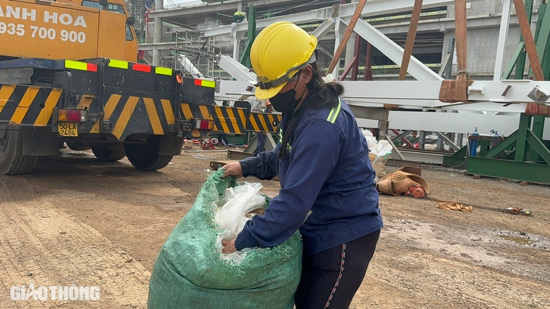 Xuy&ecirc;n Tết Ất Tỵ tr&ecirc;n c&ocirc;ng trường si&ecirc;u s&acirc;n bay Long Th&agrave;nh- Ảnh 1.