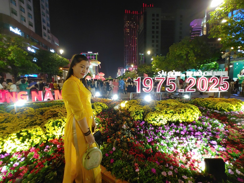 Đường hoa Nguyễn Huệ g&acirc;y ấn tượng với linh vật Rắn c&ocirc;ng phu, đặc sắc- Ảnh 5.