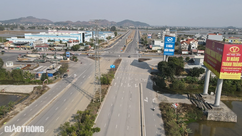 Xu&acirc;n vui đầu ti&ecirc;n tr&ecirc;n tuyến đường hơn 3.700 tỷ đồng ở H&agrave; Nam- Ảnh 2.