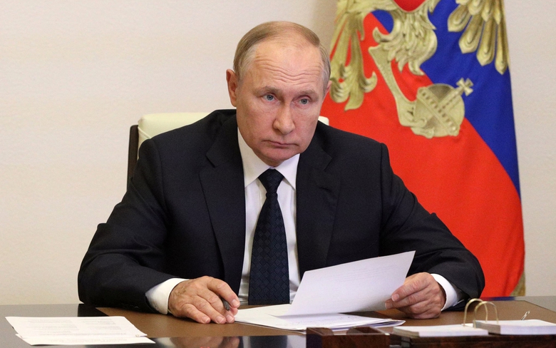 Tổng thống Nga Putin: &Ocirc;ng Zelensky kh&ocirc;ng c&oacute; quyền k&yacute; thỏa thuận ho&agrave; b&igrave;nh