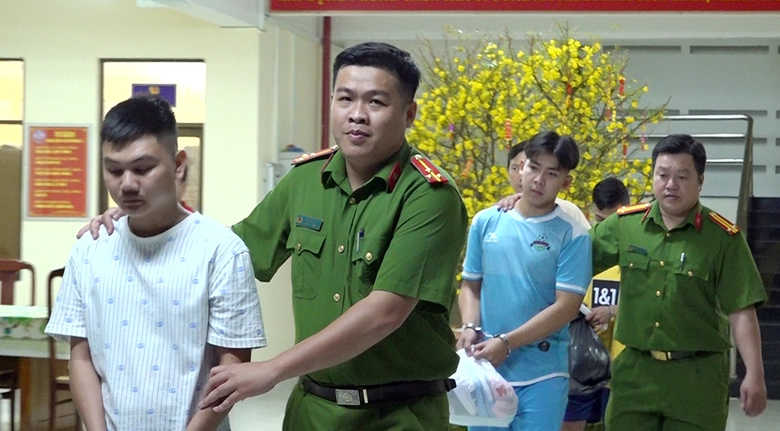 Bắt nhanh nh&oacute;m đối tượng giết người đ&ecirc;m 28 Tết ở An Giang- Ảnh 1.