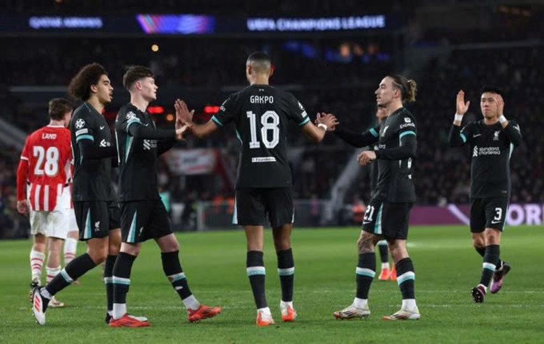 Champions League: Liverpool thua sốc tr&ecirc;n s&acirc;n PSV - Ảnh 1.