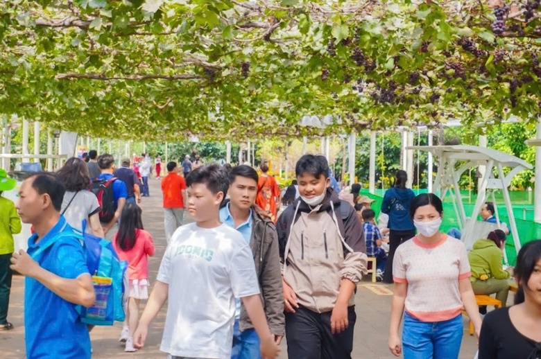 C&aacute;c điểm vui chơi TP.HCM h&uacute;t kh&aacute;ch dịp tết Ất Tỵ- Ảnh 13.