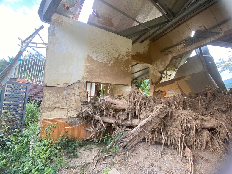 Người d&acirc;n v&ugrave;ng lũ qu&eacute;t kinh ho&agrave;ng xứ Nghệ nhận đất t&aacute;i định cư ngay đầu xu&acirc;n mới- Ảnh 3.