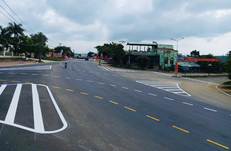 Ngắm QL19 kết nối tỉnh Gia Lai và Bình Định vừa hoàn thành- Ảnh 4. Ngắm QL19 kết nối tỉnh Gia Lai và Bình Định vừa hoàn thành- Ảnh 4.