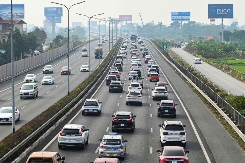 Tai nạn giao th&ocirc;ng l&agrave;m 33 người tử vong ng&agrave;y m&ugrave;ng 3 tết Ất Tỵ- Ảnh 1.