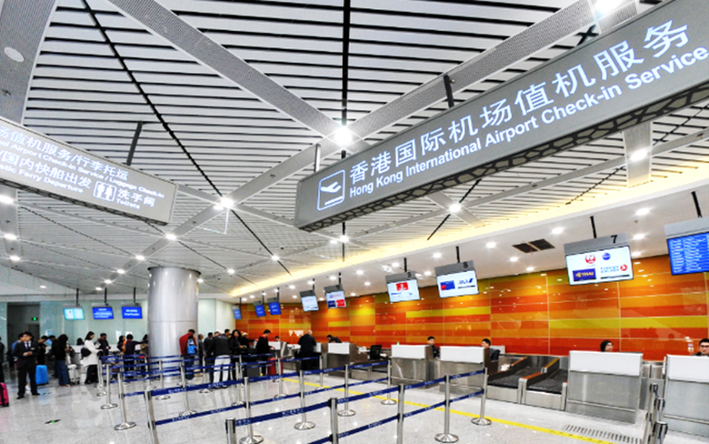 Vietnam Airlines ra mắt dịch vụ check-in thẳng c&aacute;c chuyến bay qu&aacute; cảnh tại Hồng K&ocirc;ng- Ảnh 1.