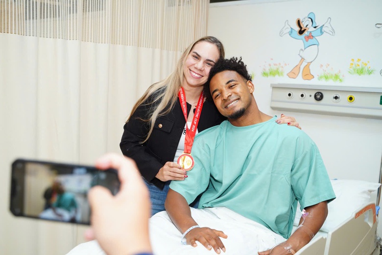 Tiền đạo Nguyễn Xu&acirc;n Son phẫu thuật th&agrave;nh c&ocirc;ng- Ảnh 1.