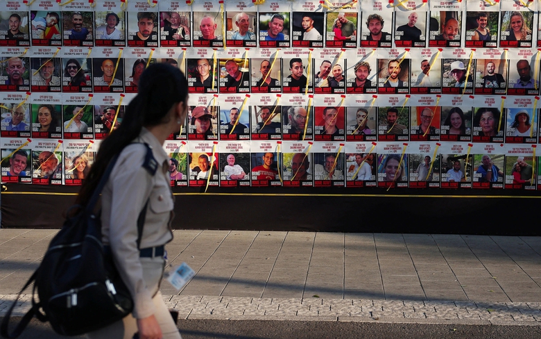 Reuters: Hamas chấp thuận danh s&aacute;ch trao đổi con tin để đạt thoả thuận ngừng bắn