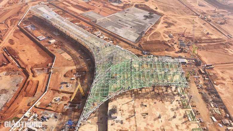 Tăng tốc toàn diện để sân bay Long Thành về đích trong năm 2025- Ảnh 4. Tăng tốc toàn diện để sân bay Long Thành về đích trong năm 2025- Ảnh 4.