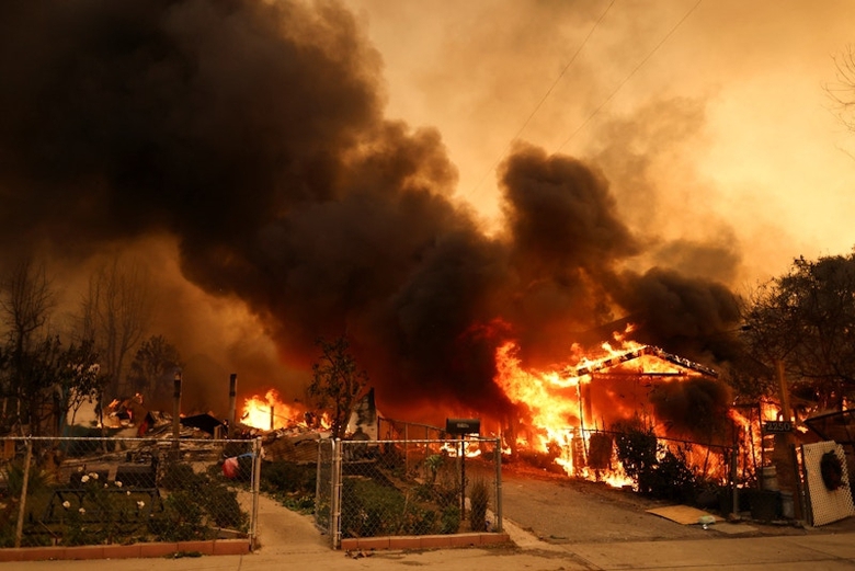 Ch&aacute;y rừng ở California, Mỹ: 100.000 người phải sơ t&aacute;n, &iacute;t nhất 5 người thiệt mạng- Ảnh 2.