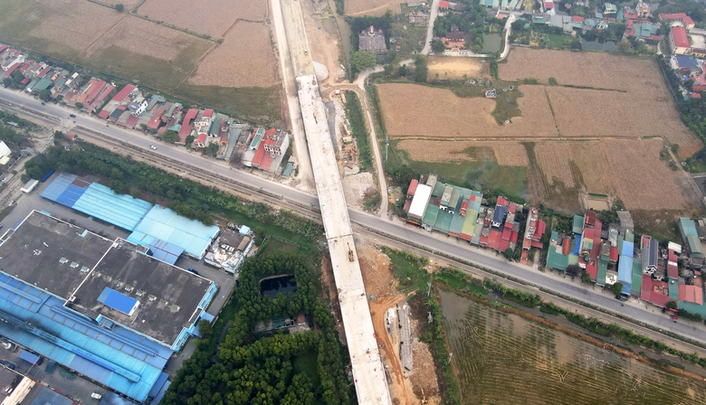 Nỗ lực th&ocirc;ng tuyến h&agrave;nh lang Đ&ocirc;ng T&acirc;y 3.600 tỷ ở H&agrave; Nam trước tết Nguy&ecirc;n đ&aacute;n- Ảnh 12.