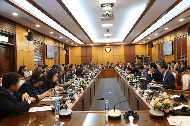 Hiến kế làm đường sắt tốc độ cao- Ảnh 1. Hiến kế làm đường sắt tốc độ cao- Ảnh 1.