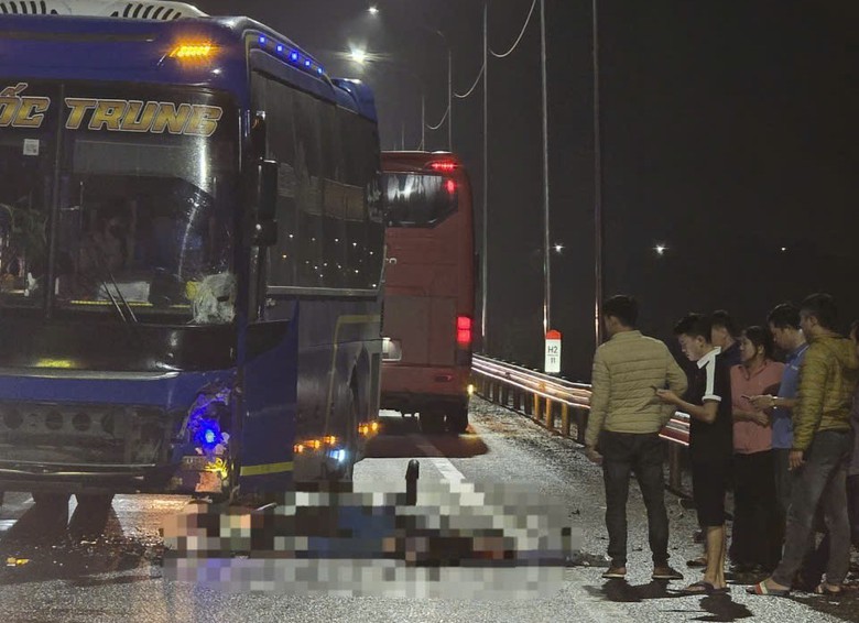 Tai nạn trên đường tránh Huế, người đàn ông tử vong thương tâm- Ảnh 1. Tai nạn trên đường tránh Huế, người đàn ông tử vong thương tâm- Ảnh 1.