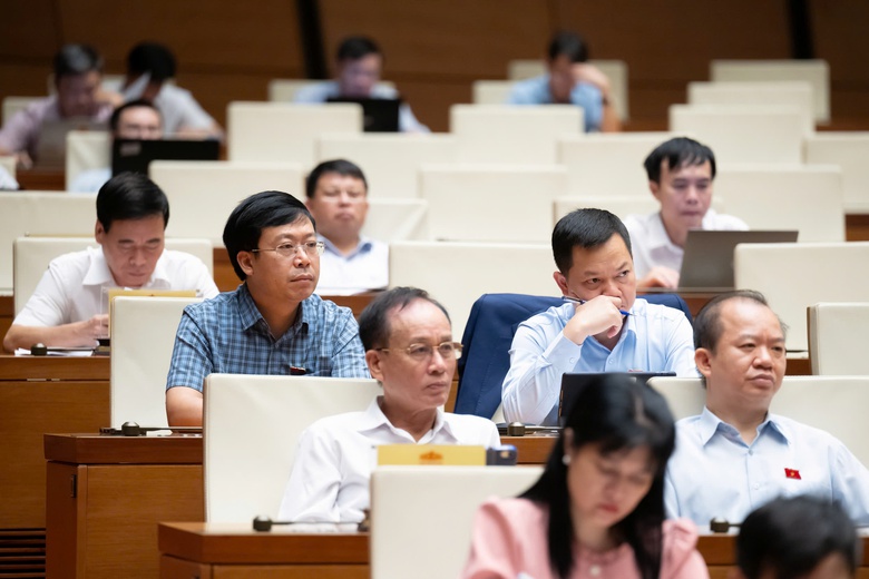 Luật h&oacute;a cơ chế bảo vệ để vi&ecirc;n chức d&aacute;m đổi mới s&aacute;ng tạo, kh&ocirc;ng sợ tr&aacute;ch nhiệm- Ảnh 2.