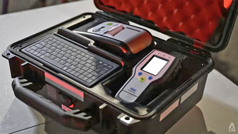 M&aacute;y đo nồng độ cồn mới trị &ldquo;ma men&rdquo; l&aacute;i xe ở Singapore- Ảnh 1.