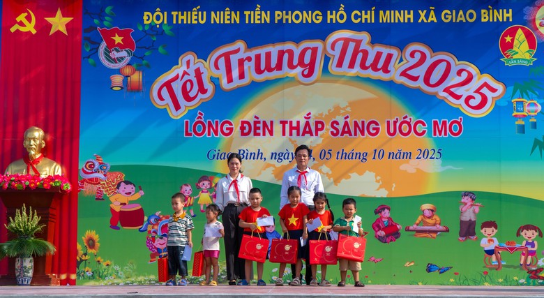 Một địa phương tại Ninh Bình phấn đấu đạt xã nông thôn mới thông minh- Ảnh 6. Một địa phương tại Ninh Bình phấn đấu đạt xã nông thôn mới thông minh- Ảnh 6.