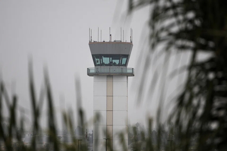 Mỹ có thể sa thải kiểm soát viên không lưu không đi làm khi Chính phủ đóng cửa- Ảnh 1. Mỹ có thể sa thải kiểm soát viên không lưu không đi làm khi Chính phủ đóng cửa- Ảnh 1.