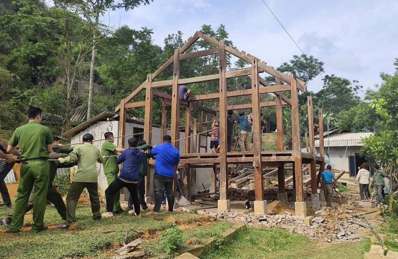 Thanh H&oacute;a: X&oacute;a nh&agrave; tạm, nh&agrave; dột n&aacute;t từ sự quyết t&acirc;m đến l&ograve;ng nh&acirc;n &aacute;i- Ảnh 1.