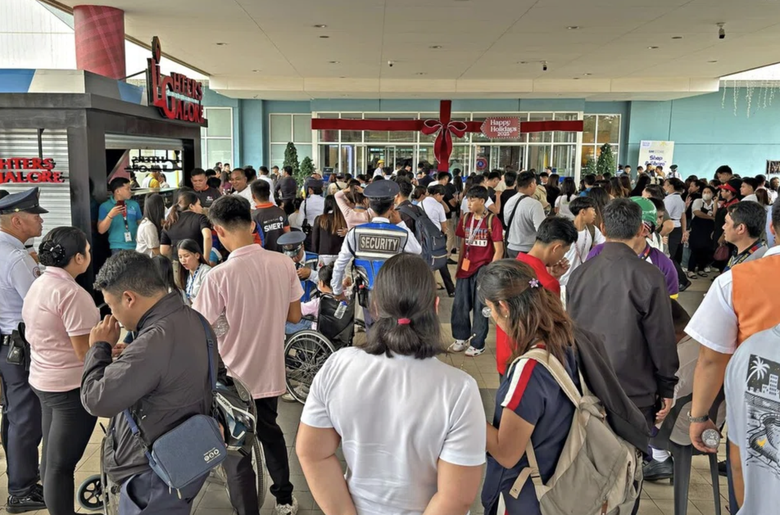 Động đất mạnh l&agrave;m rung chuyển Philippines, nhiều nh&agrave; d&acirc;n, c&ocirc;ng tr&igrave;nh hư hại- Ảnh 2.