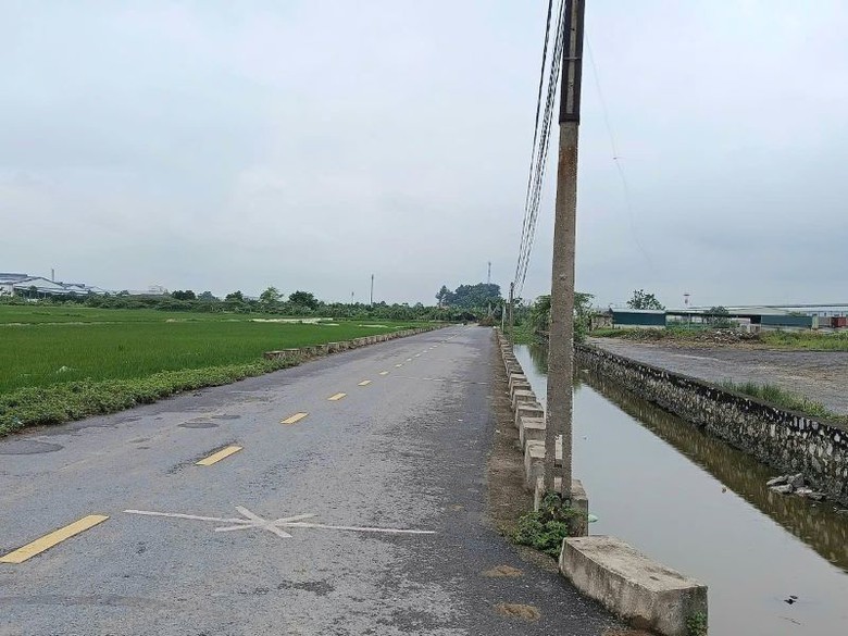 Ninh Bình: "Đi trước một bước" giải phóng mặt bằng dự án đường sắt tốc độ cao- Ảnh 2. Ninh Bình: "Đi trước một bước" giải phóng mặt bằng dự án đường sắt tốc độ cao- Ảnh 2.