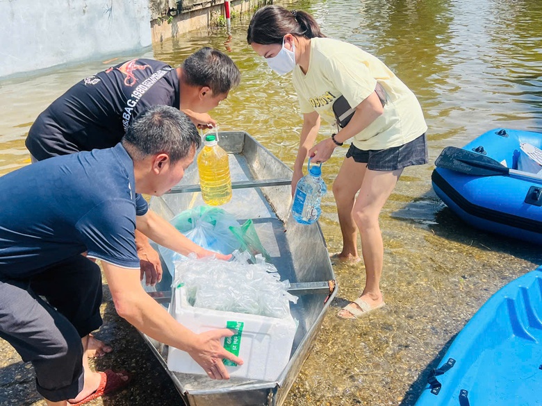 H&agrave; Nội: Cuộc sống đảo lộn v&igrave; kh&ocirc;ng điện, kh&ocirc;ng nước sạch của người d&acirc;n x&atilde; S&oacute;c Sơn- Ảnh 4.