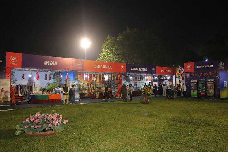 Lễ hội Văn h&oacute;a Thế giới: Thắt chặt t&igrave;nh hữu nghị, ấm "t&igrave;nh d&acirc;n tộc, nghĩa đồng b&agrave;o"- Ảnh 9.