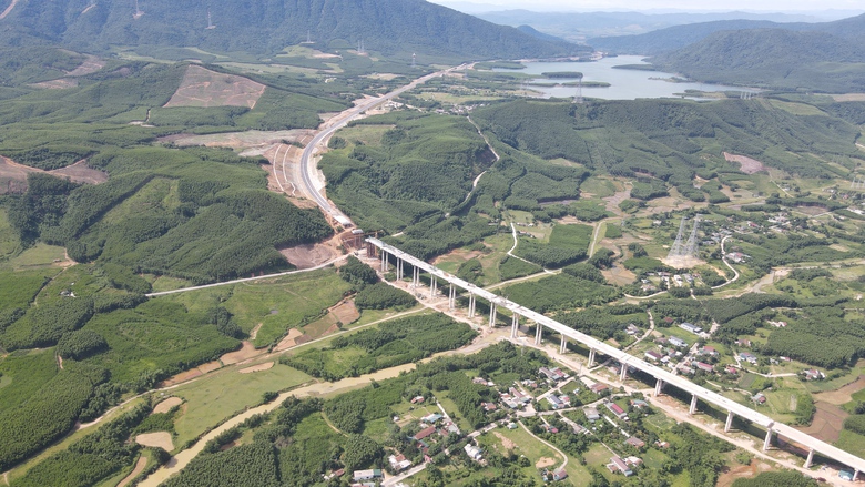 Cao tốc Bắc - Nam qua H&agrave; Tĩnh: Kết nối để bứt ph&aacute;- Ảnh 2.