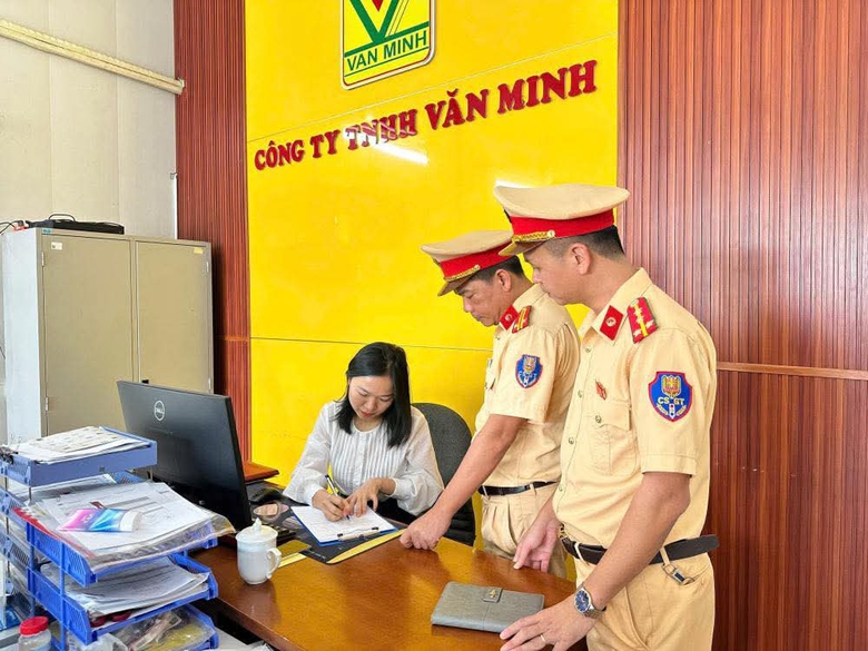 Hà Tĩnh: Nghị định 168/2024/NĐ-CP giải quyết dứt điểm tình trạng "nhờn luật"- Ảnh 3. Hà Tĩnh: Nghị định 168/2024/NĐ-CP giải quyết dứt điểm tình trạng "nhờn luật"- Ảnh 3.