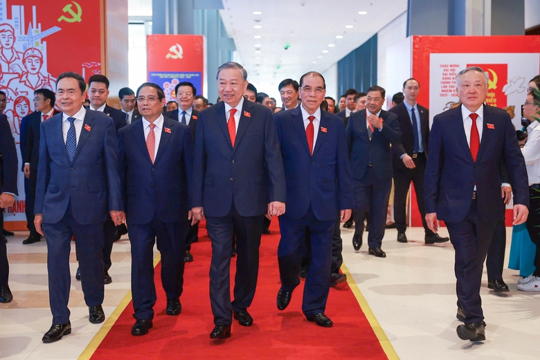 Tổng B&iacute; thư nhấn mạnh 3 y&ecirc;u cầu, 5 định hướng c&ocirc;ng t&aacute;c trọng t&acirc;m với Đảng bộ Ch&iacute;nh phủ- Ảnh 2.